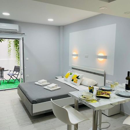 Lemoni Garden Apartment Vipgreece Athen Eksteriør billede